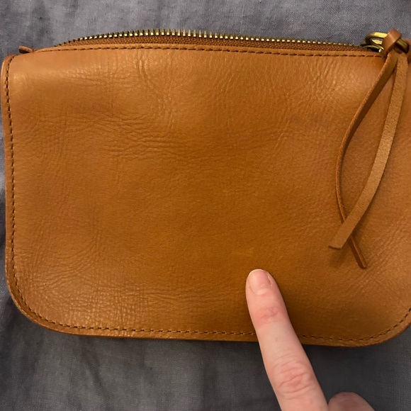 MADEWELL “the simple pouch” Leather Mine Belt Bag (M) - Picture 5 of 6
